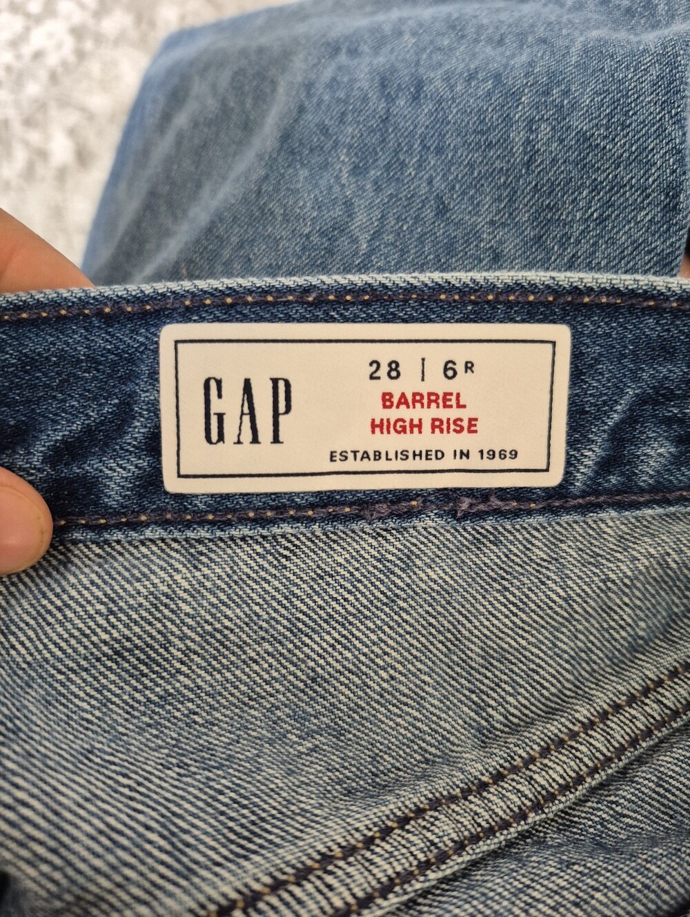 Gap Women's Y2K 90s Streetwear High Rise Barrel Medium Wash Denim Jeans Size 6 - Picture 4 of 6